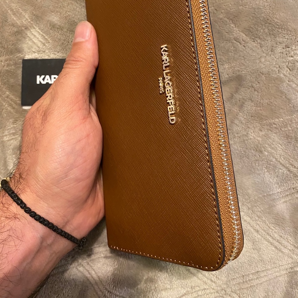 Karl Lagerfeld wallet